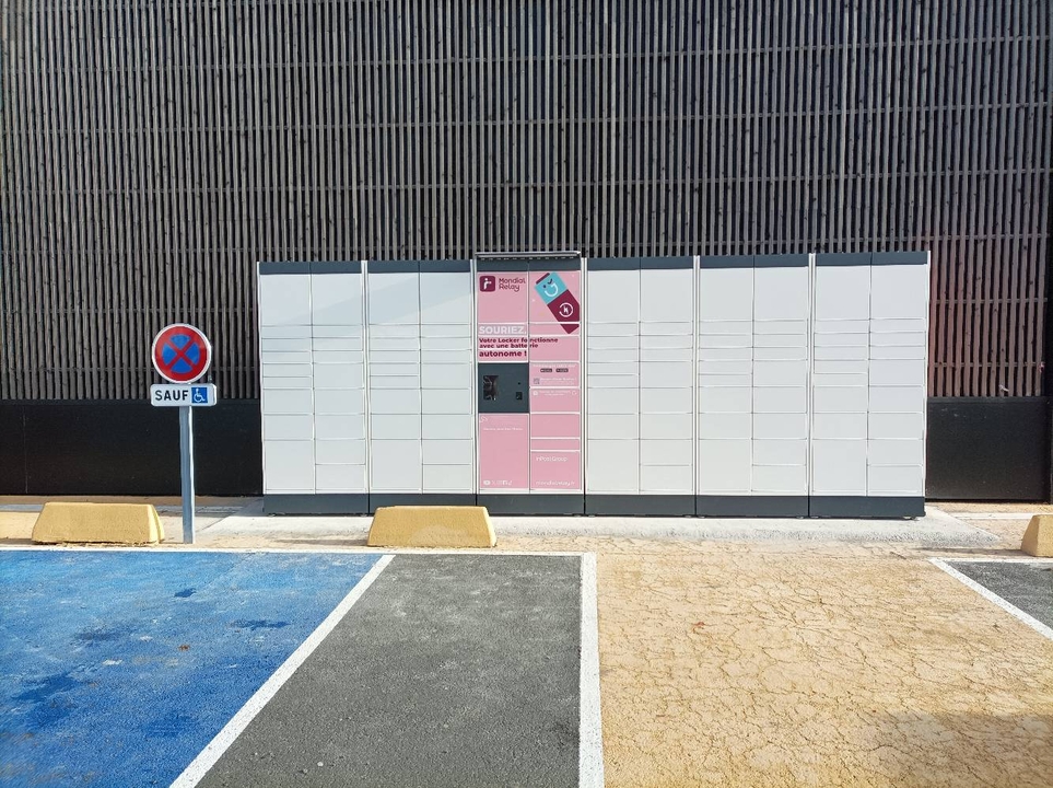 Locker 24/7 Kiabi, 9 9 Rue du Levant, 72200 La Flèche