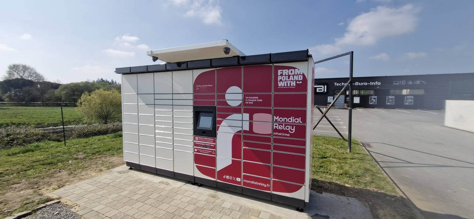 Locker 24/7 Lavage auto 56, 12 12 Rue des Huloux, 56800 Ploërmel