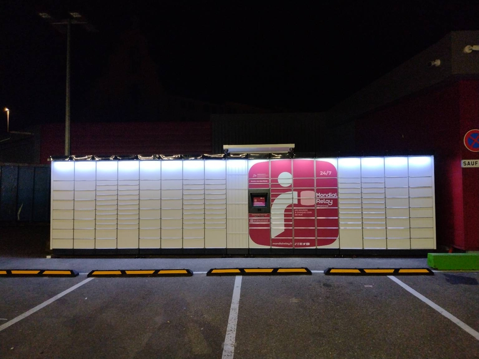 Locker 24/7 Carrefour Market Thônes, Route de la Clusaz, 74230 Thônes