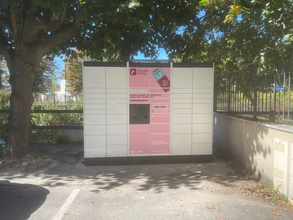 Locker 24/7 Res les Opalines, 16 16 Résidence du Petit Parc, 91540 Mennecy