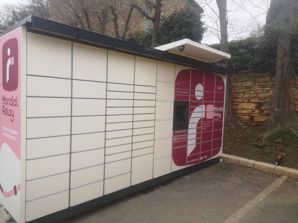 Locker 24/7 Tabac Chez Cyril 30210 Vers-Pont-du-Gard, 3 3 Place du Marché, 30210 Vers-Pont-du-Gard
