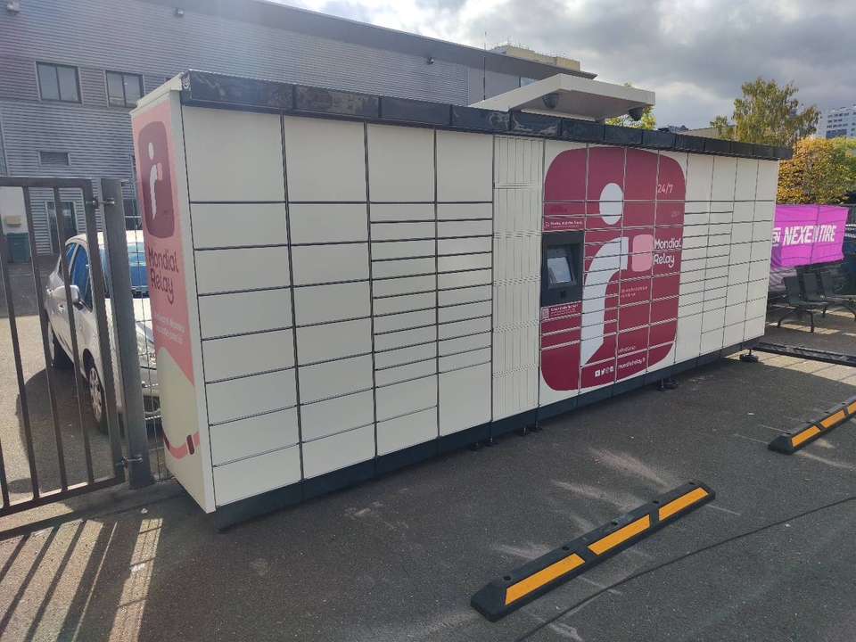 Locker LS Auto Services Ronsar, 7 7 Cour Pierre de Ronsard, 78200 Mantes-la-Jolie