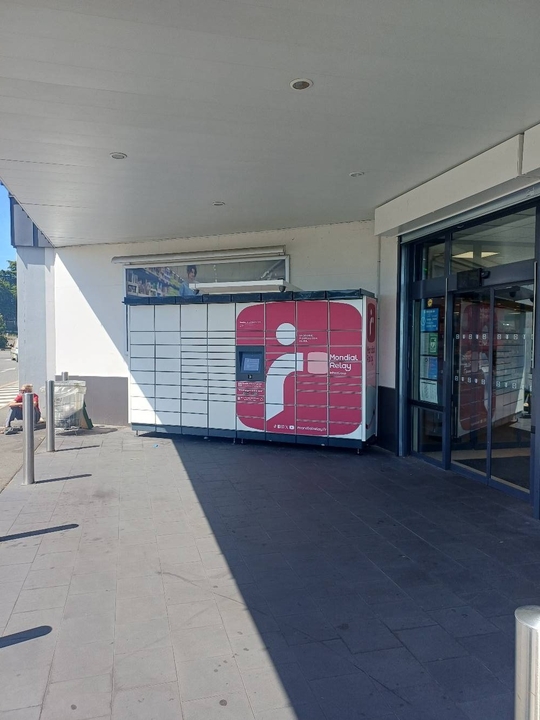 Locker 24/7 Lidl, 24 24 Rue Saint-Mélaine, 53000 Laval
