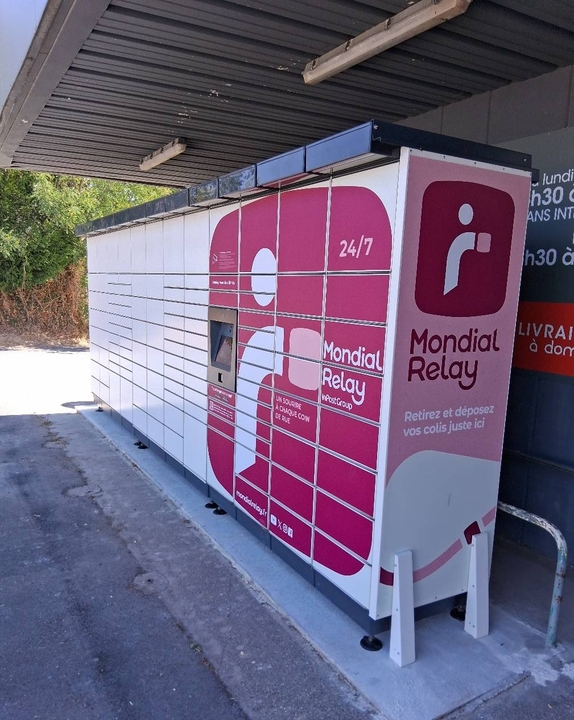 Locker 24/7 Coccinelle, 1 1 Route de Châteauroux, 36120 Ardentes