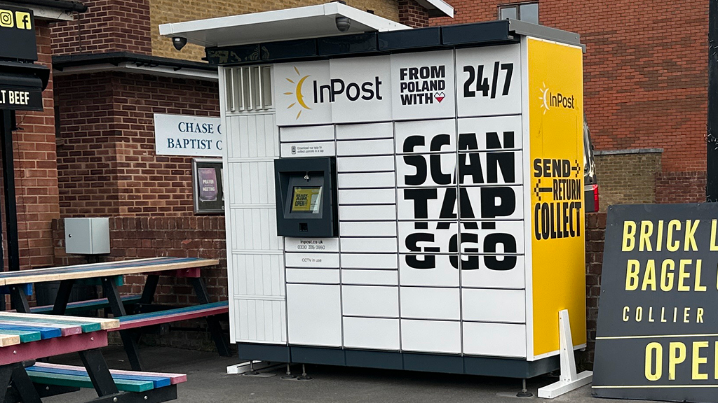 InPost's photo of the locker: InPost UK00388374