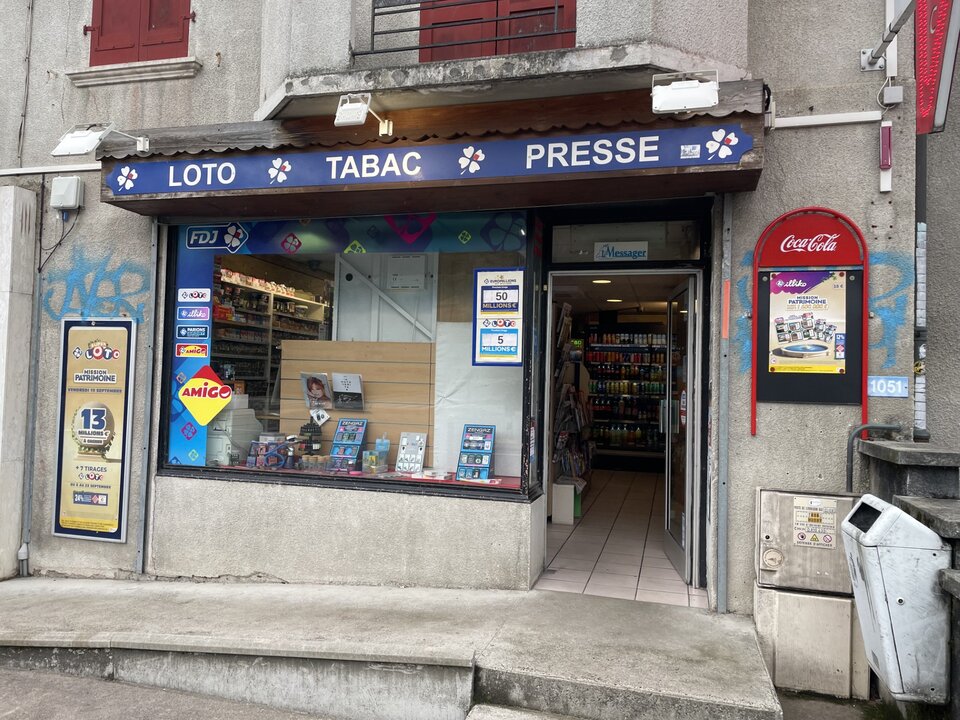 Tabac Presse Loto le Savoyard, 1051 Avenue des Vallées, 74300 Thyez