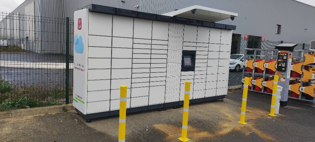 Locker 24/7 Station Service In, 17 17 Allée des Rousselets, 77400 Thorigny-sur-Marne