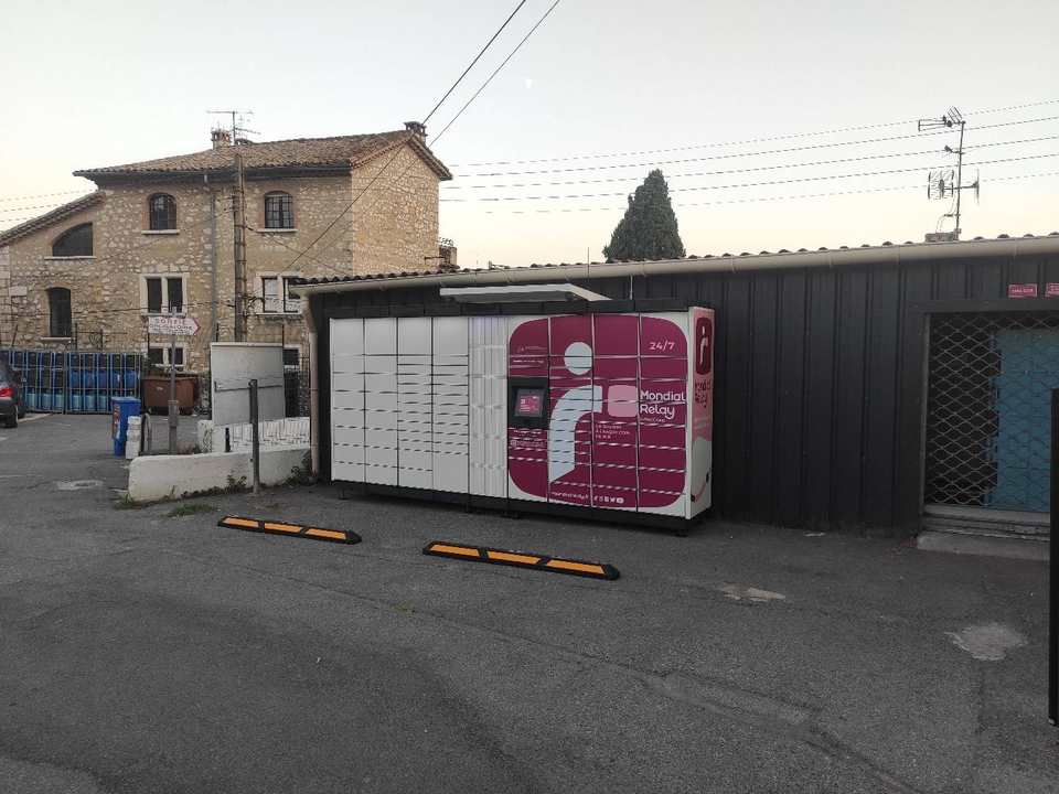Locker Utile 06140 Vence, 40 40 Place du Grand Jardin, 06140 Vence