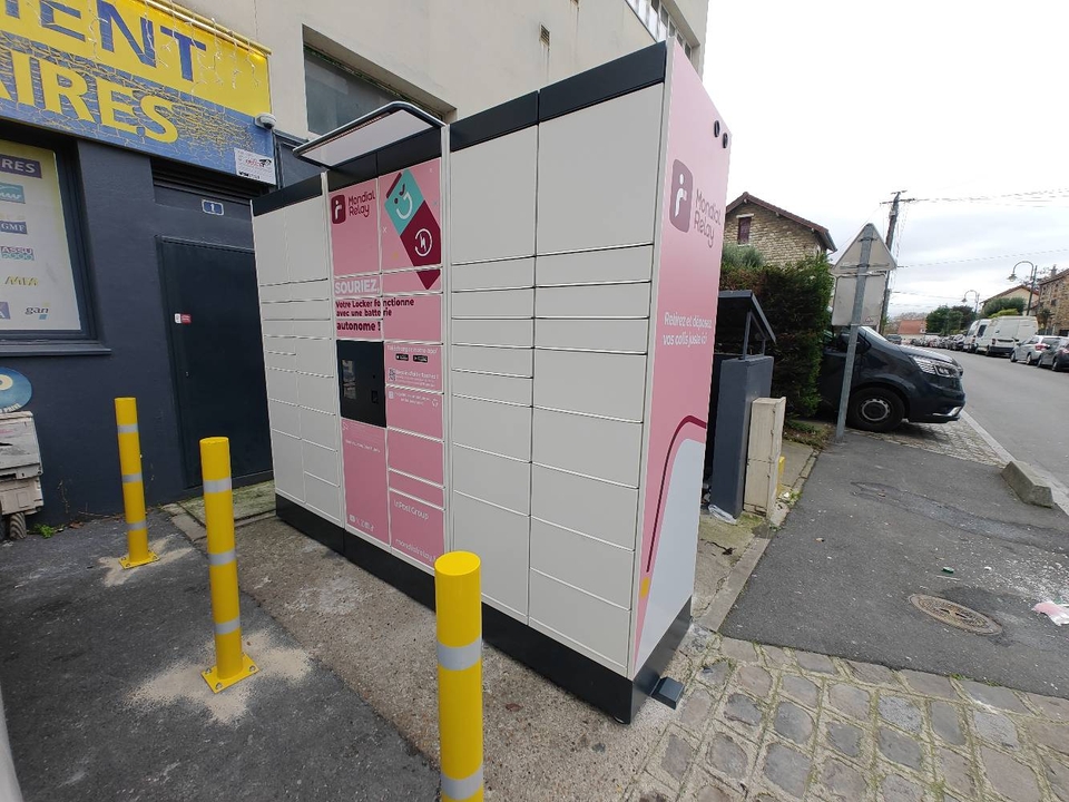 Locker 24/7 A+ Glass, 3 72 Avenue de la République, 93800 Épinay-sur-Seine