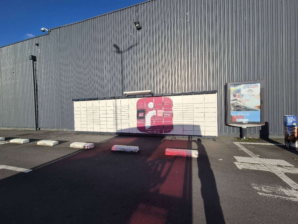 Locker 24/7 Carrefour Market Avion, 14 14 Rue René Lannoy, 62210 Avion