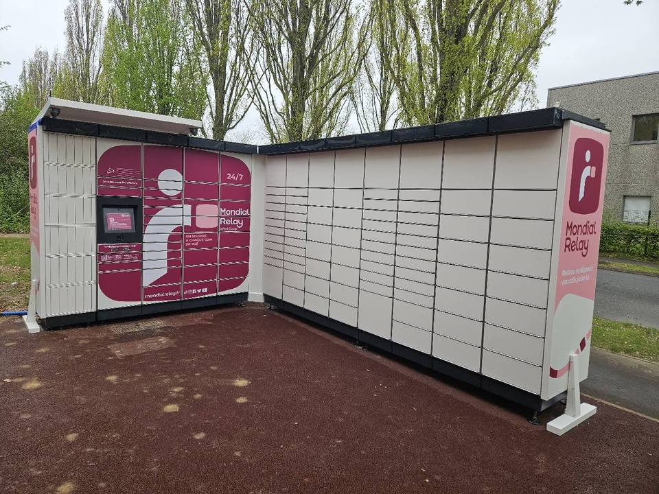 Locker 24/7 Zone Commerciale CHT 62110 Henin-Beaumont, 1 1 rue Mélusine 62110, 62110 Henin Beaumont
