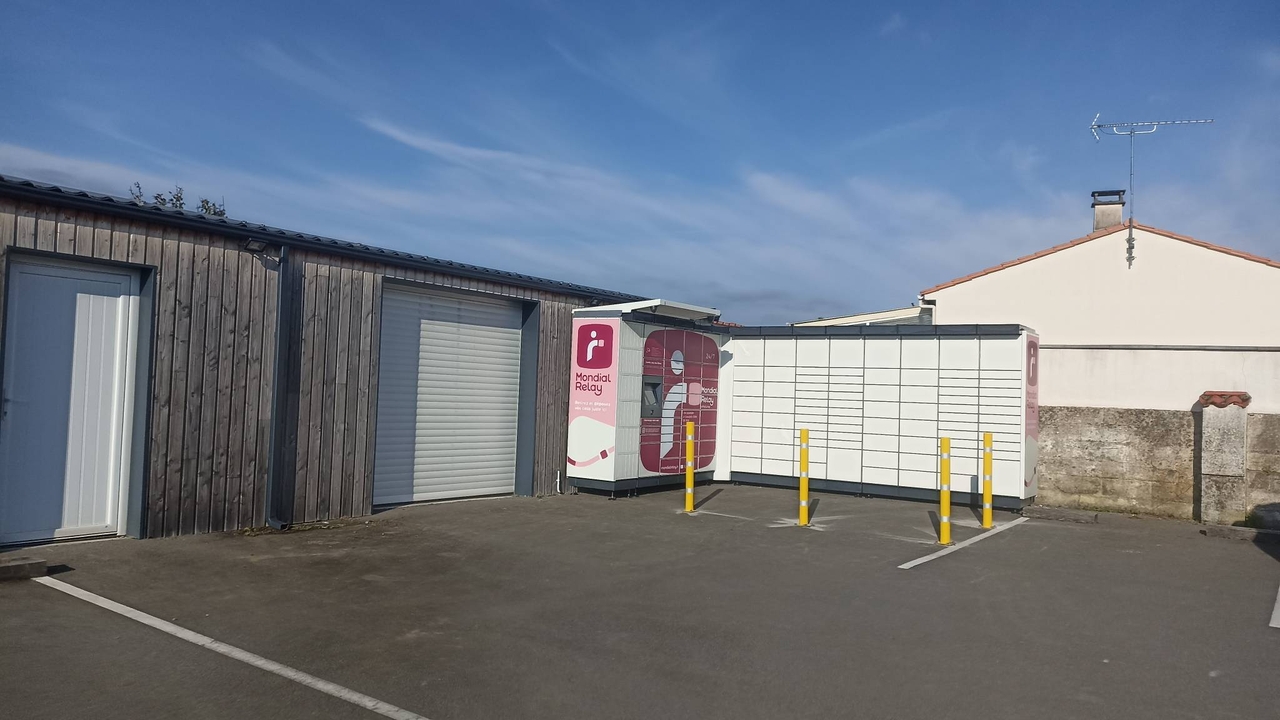 Locker 24/7 les Casiers Fermiers Benet, 131 2 Route de Fontenay, 85490 Benet