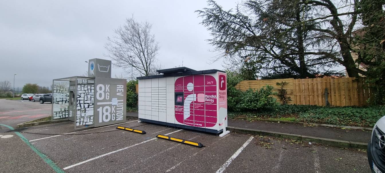 Locker 24/7 Carrefour Market Veauche, 3c Avenue Henri Planchet, 42340 Veauche
