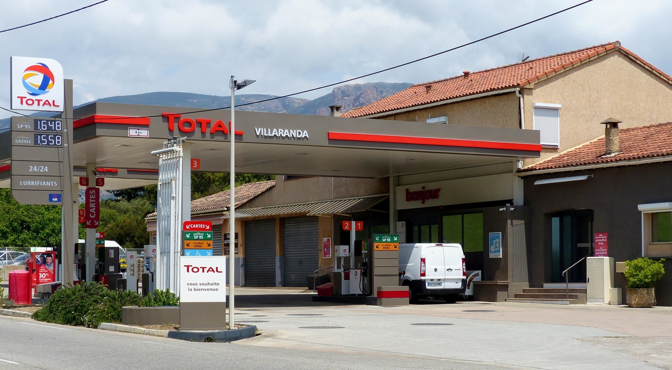 STATION ROSSI Route de Sagone RD81, Lieu Dit Villaranda, 20167 Alata