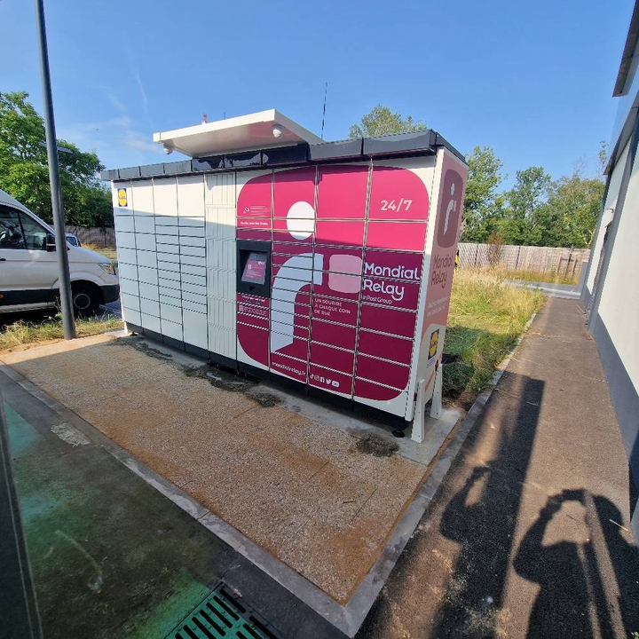 Locker Lidl Arveyres, 21 21 Route de la Rotonde Port du Nouguey, 33500 Arveyres