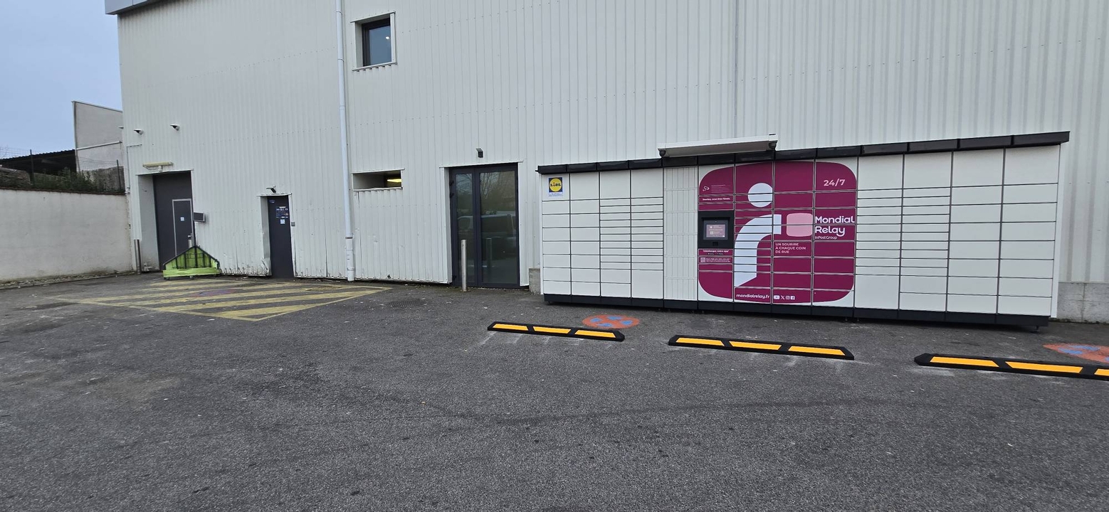 Locker Lidl 69200 Vénissieux, 77 77 Avenue Francis de Pressensé, 69200 Vénissieux
