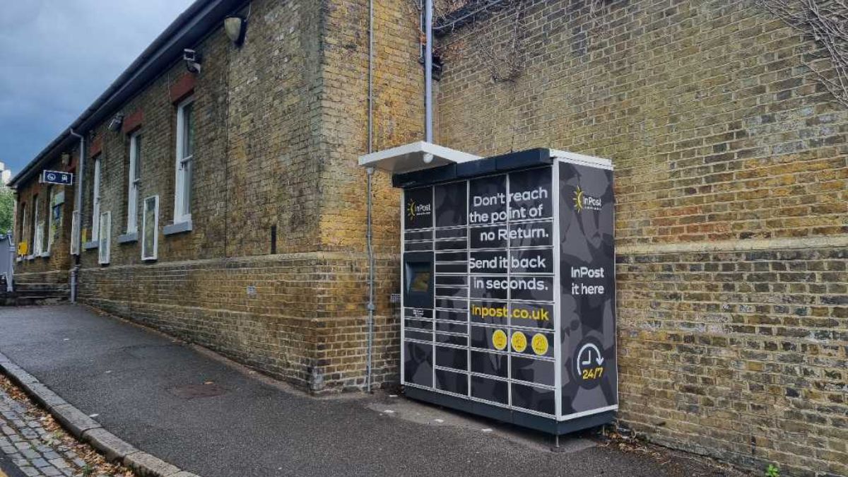 InPost's photo of the locker: InPost UKLON00264