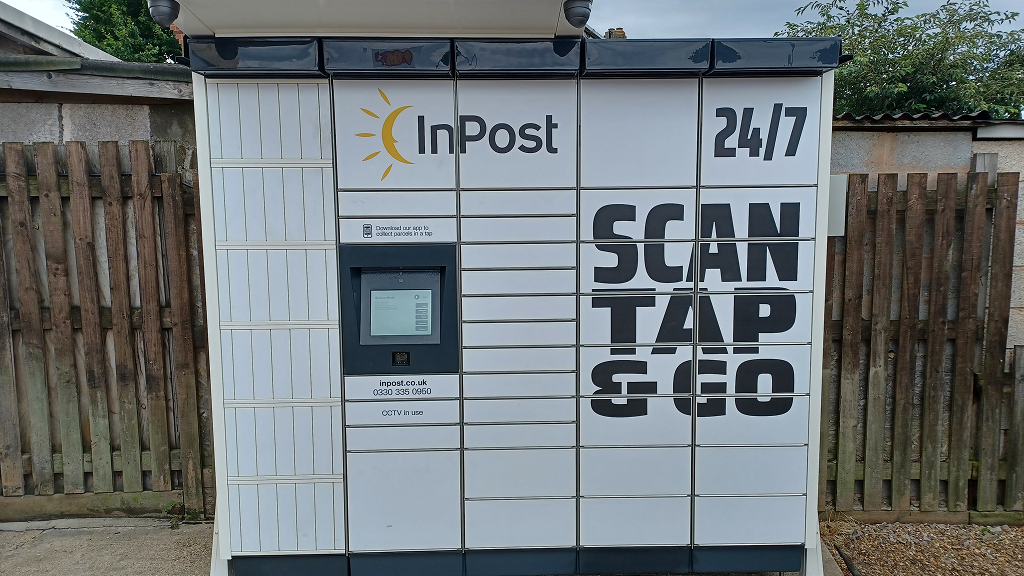 Zdjęcie paczkomatu od InPost: InPost UK00176269