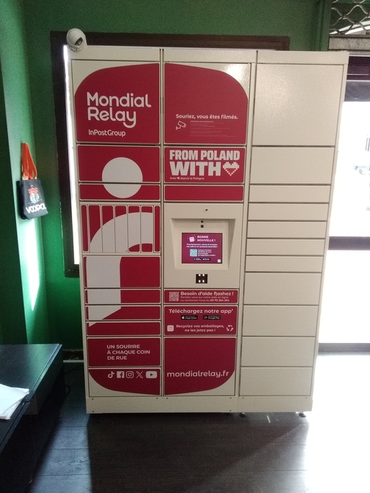 Locker Smoke Me, 20 20 Boulevard du Maréchal Joffre, 92500 Rueil-Malmaison