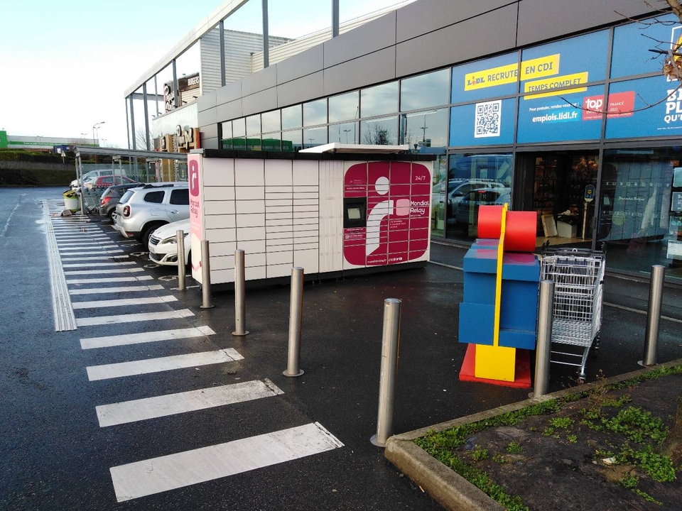 Locker 24/7 Lidl Gonesse, 1 1 Rond Point de la Croix de Saint Benoit, 95500 Gonesse