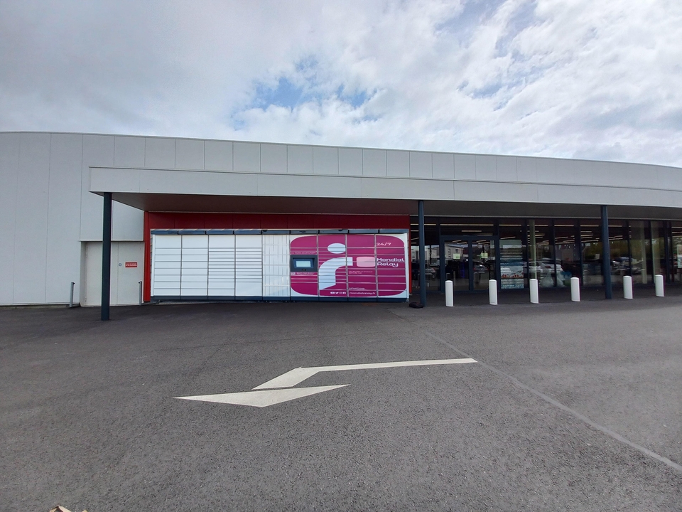 Locker 24/7 Intermarché 29217 Plougonvelin, Rue du Stade, 29217 Plougonvelin