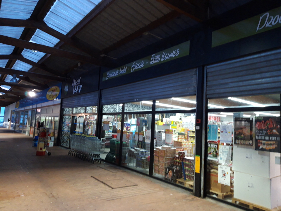Marche Vert, Place des 4 Saisons, 27100 Val-de-Reuil