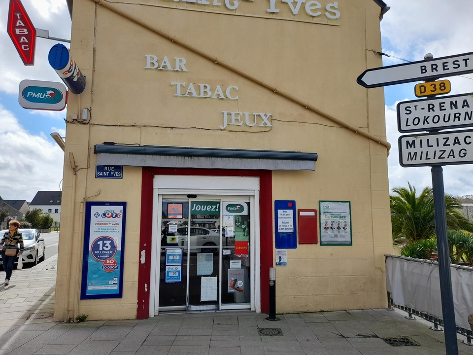 Le Saint Yves, 2 Rue de Brest, 29860 Bourg-Blanc
