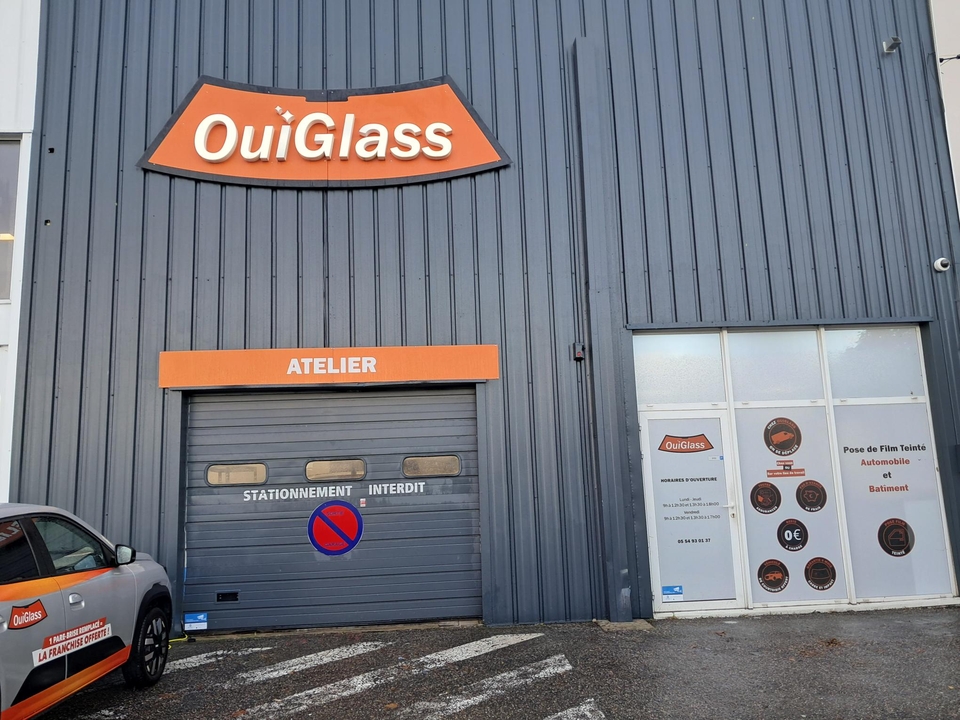 Signature Glass Cenon, 203 Avenue Carnot, 33150 Cenon