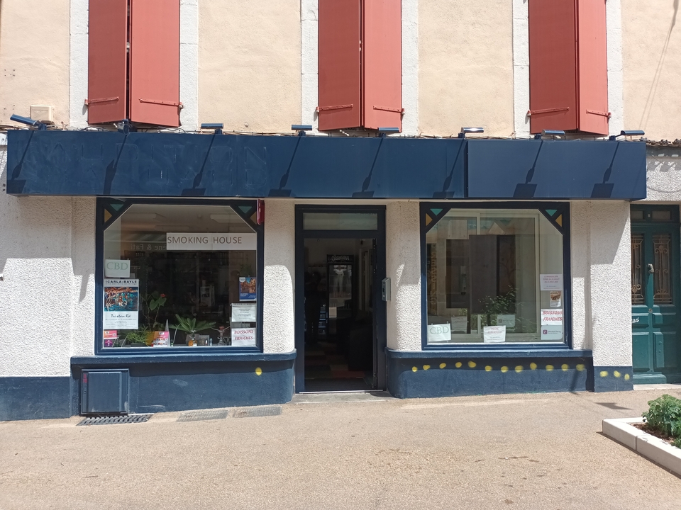 Smoking House, 8 Rue Théophile Delcassé, 09000 Foix