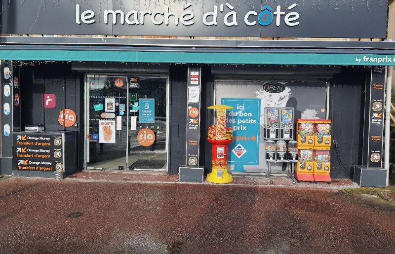 Le Marche d'A Cote, 65 Avenue du Gendarme Castermant, 77500 Chelles