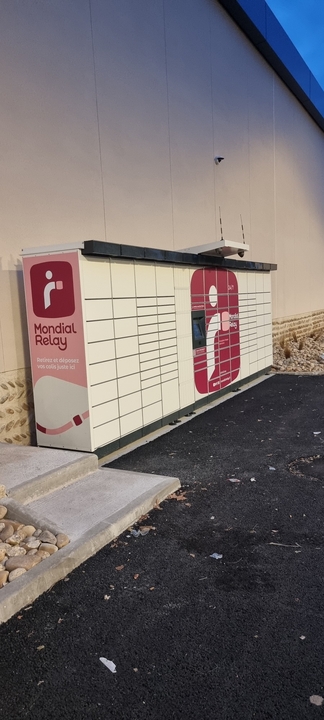 Locker Lidl Salon de Pce, Allée de Szentendre, 13300 Salon-de-Provence
