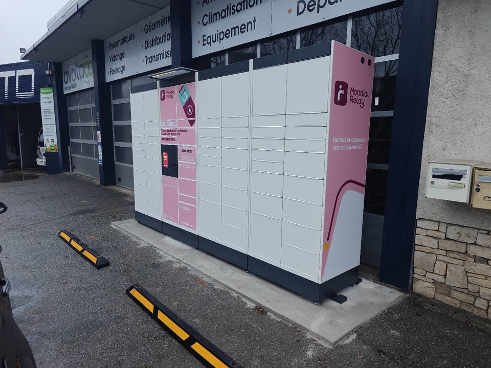 Locker 24/7 Total SEGP, 70 70 Avenue Gén de Gaulle, 04160 Château-Arnoux-Saint-Auban