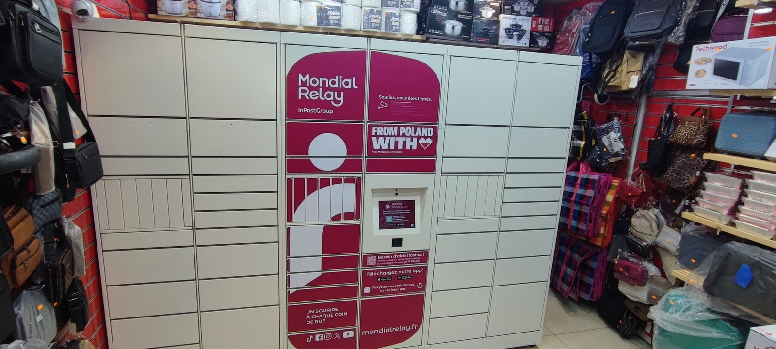 Locker 3 F Telecom Et Bazar, 252 252 Rue Anatole France, 93700 Drancy