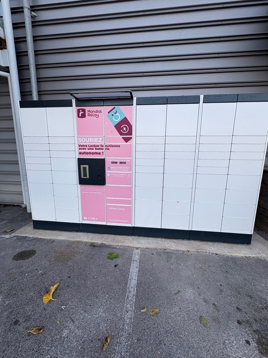 Locker 24/7 Carrefour City, 2070 2070 Camí de la Mar, 66750 Saint-Cyprien