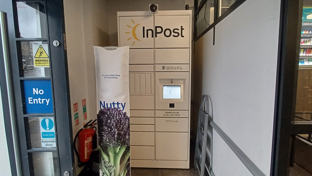 Zdjęcie paczkomatu od InPost: InPost UK00193066