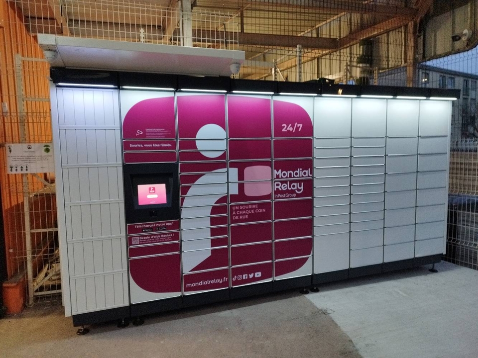 Locker 24/7 Weldom Lagnieu, 93 93 Avenue de Montferrand, 01150 Lagnieu