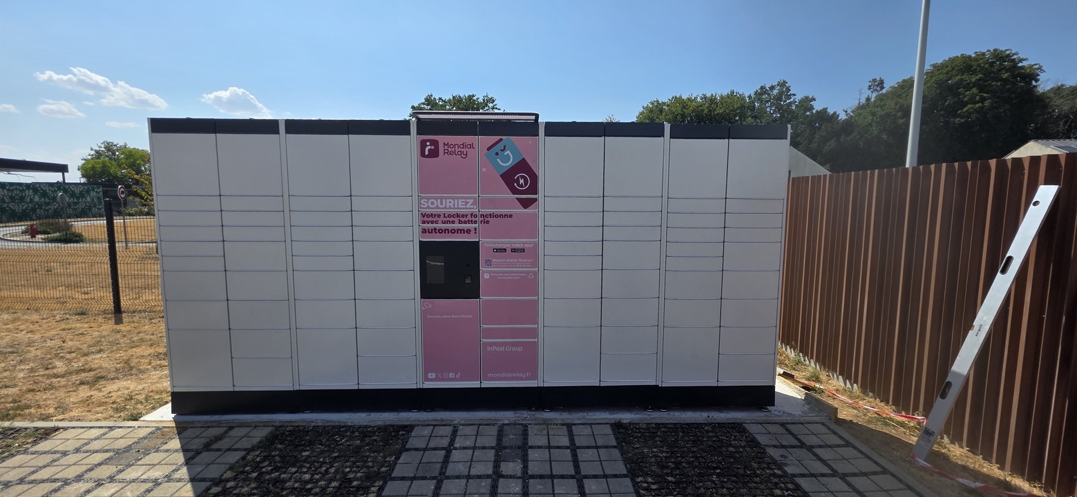 Locker 24/7 ZAC du Pin Beaucouze, 2 4 Avenue du Pin, 49070 Beaucouzé