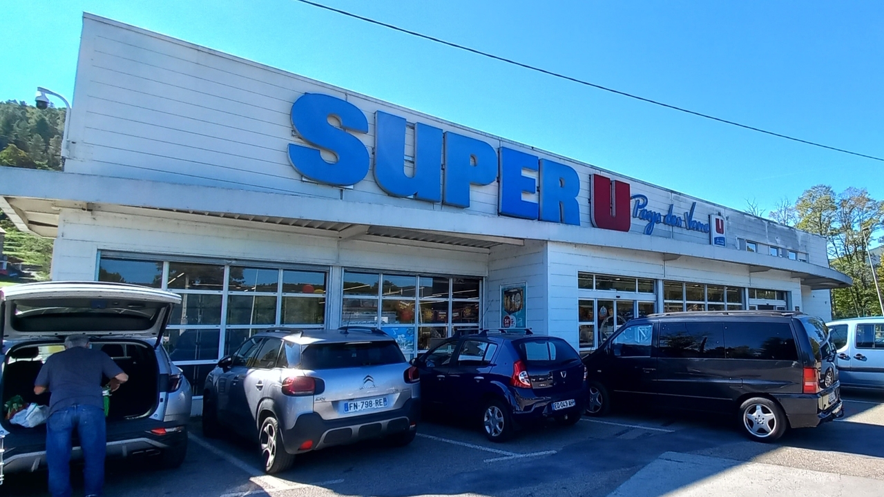 Super U, 20 Chemin de Champvert, 07140 Chambonas
