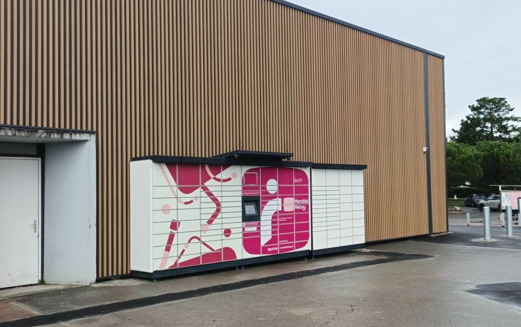 Locker 24/7 Auchan Blanquefort, 102 102 Avenue du 11 Novembre, 33290 Blanquefort