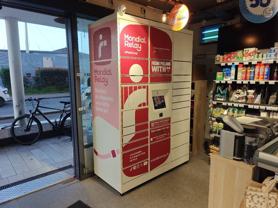 Locker Carrefour City, 29 29 Allée du 7ème art, 33400 Talence