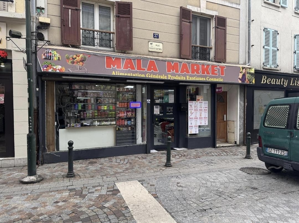 Mala Market, 27 Rue Saint-Spire, 91100 Corbeil-Essonnes