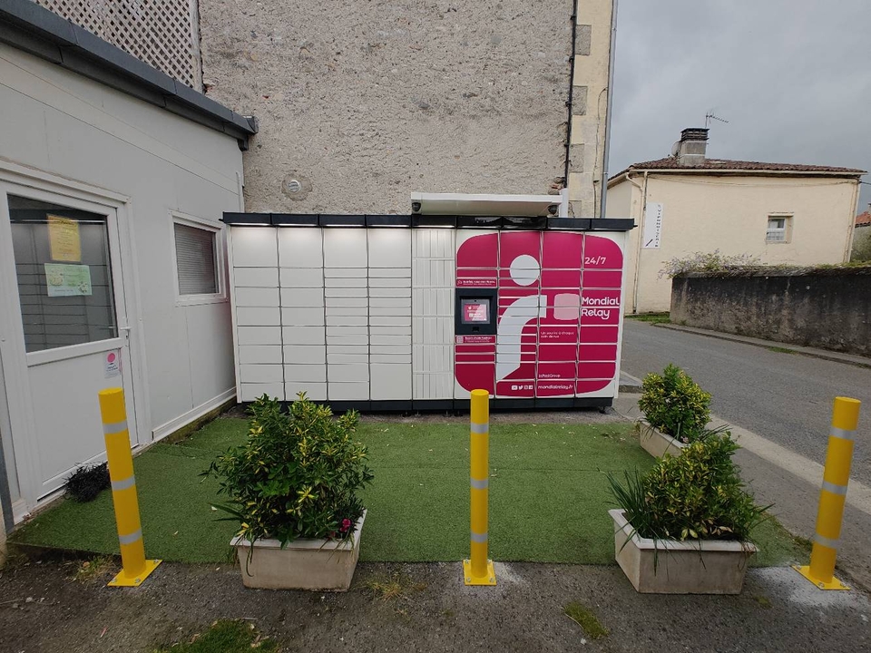 Locker 24/7 From Pyrenees St Laurent de Neste, 6 6 Rue de la Prade, 65150 Saint-Laurent-de-Neste