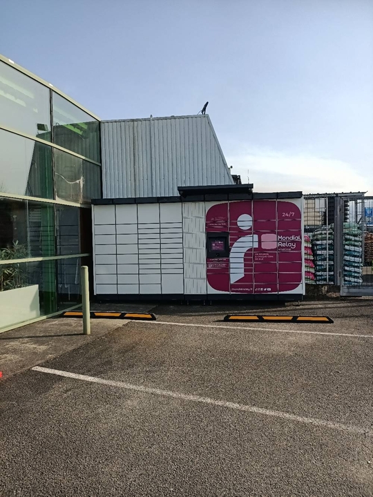 Locker 24/7 Point Vert Coarraz, 10 Rue Pierre Semard, 64800 Coarraze