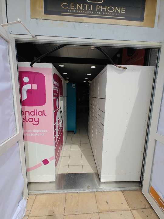 Locker Centi Phone 34980 St Gely du Fesc, 40 40 Rue des Vautes, 34980 Saint-Gély-du-Fesc