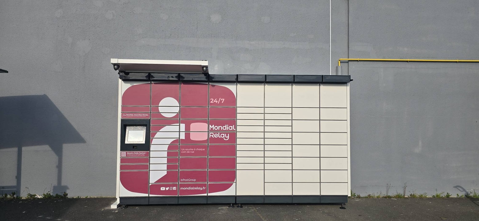Locker 24/7 Carrefour Contact rue du 11 Novembre 62240 Desvres, 22B Rue du 11 Novembre, 62240 Desvres