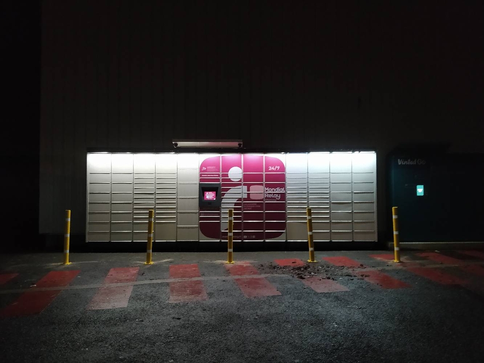 Locker 24/7 Carrefour Market 89000 Auxerre, 97 97/99 Avenue de Saint-Georges, 89000 Auxerre