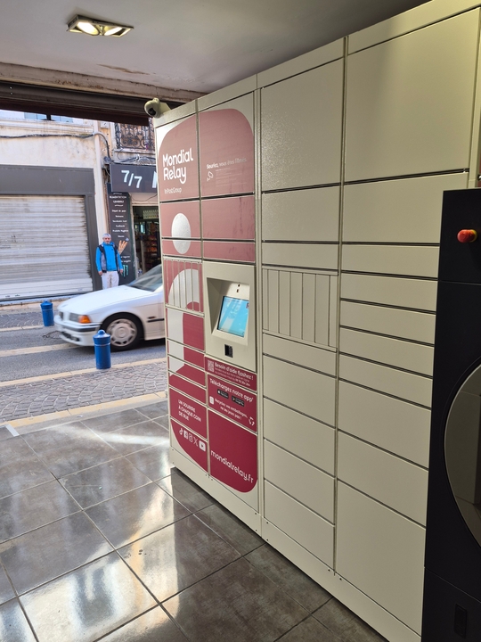 Locker Laverie De L'Ile, 24 24 Rue de la République, 13500 Martigues