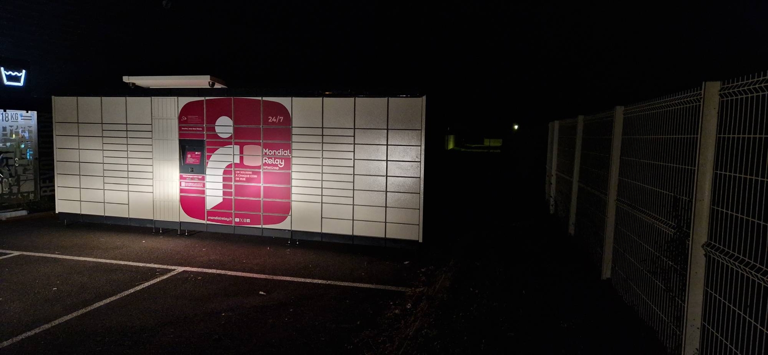Locker 24/7 E.Leclerc Express Blancs-Coteaux, 13 13 Avenue du Général de Gaulle, 51130 Blancs-Coteaux