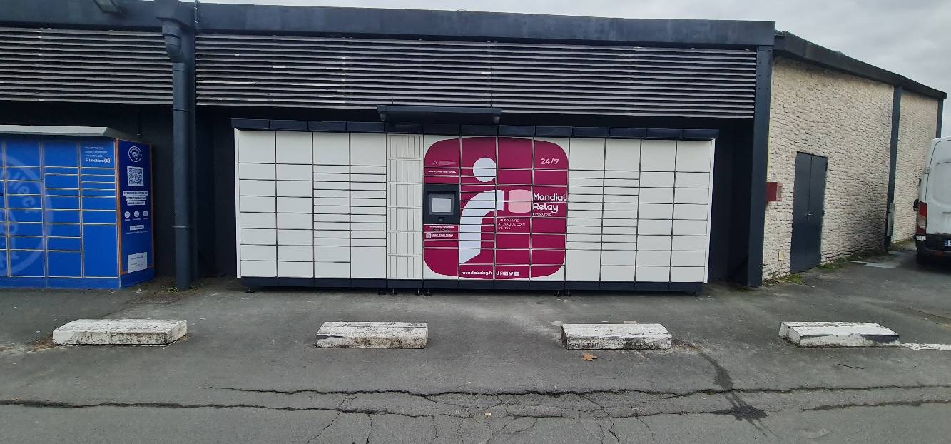 Locler 24/7 E.leclerc Saintes, 11 11 Cours Charles de Gaulle, 17100 Saintes