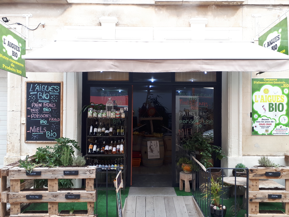 L Aigues Bio, 12 Rue Amiral Courbet, 30220 Aigues-Mortes